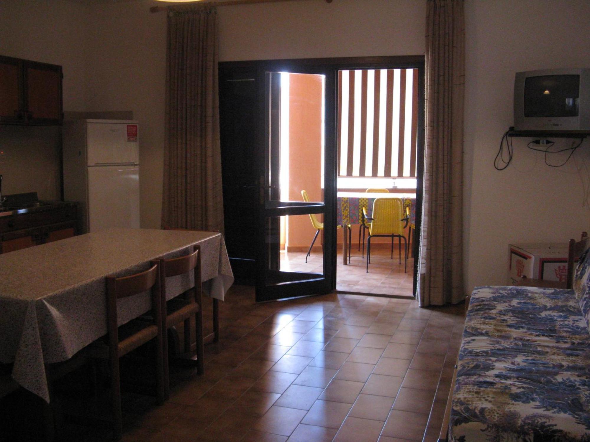 Borgo Spiaggia Isola Rossa Exterior photo
